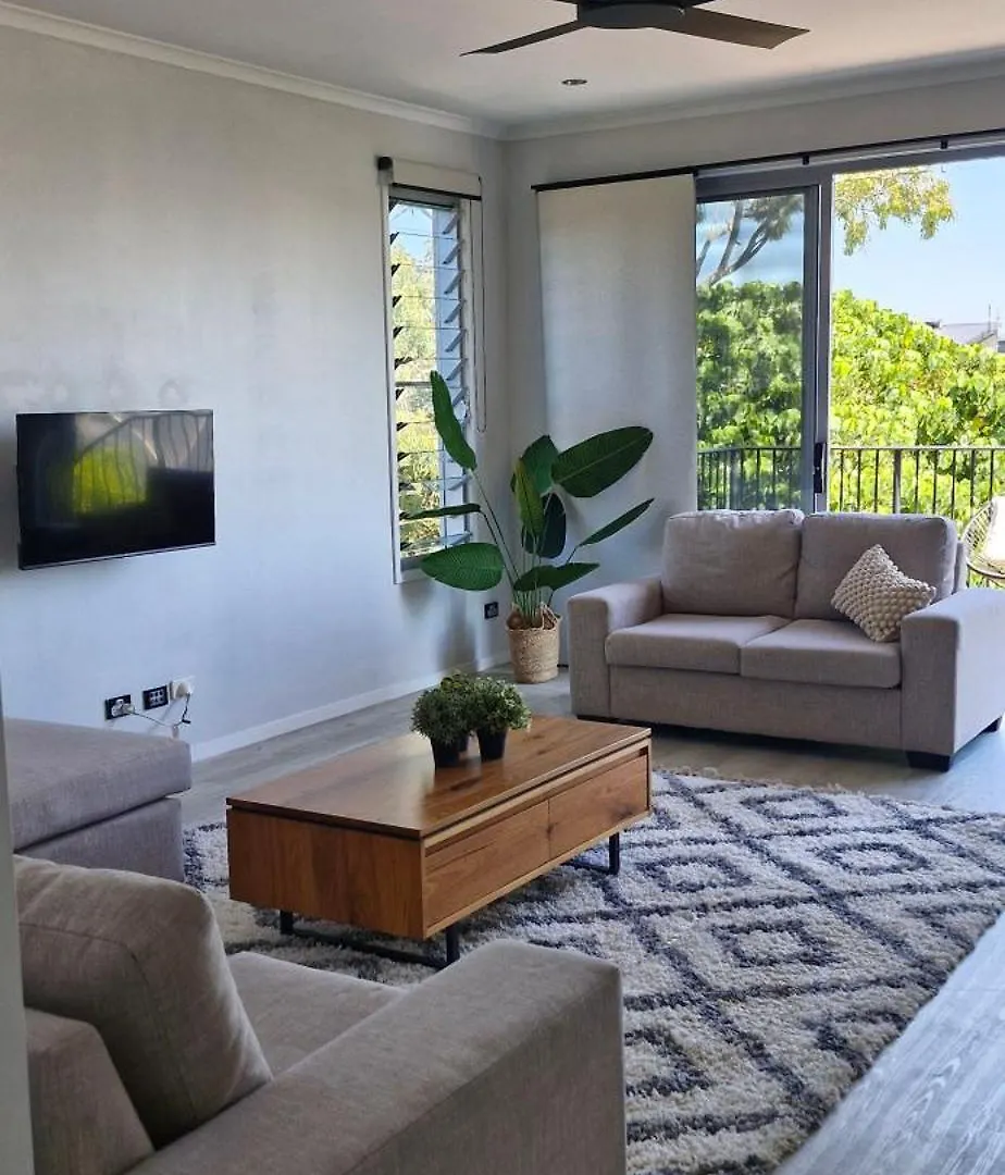 Golden Beachfront Holiday Home 0*, Golden Beach Australia