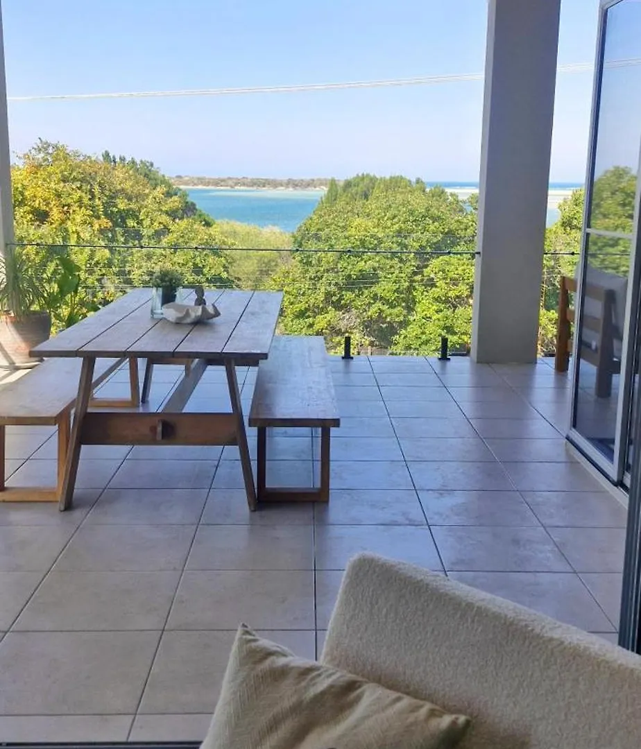 Golden Beachfront Holiday Home Golden Beach