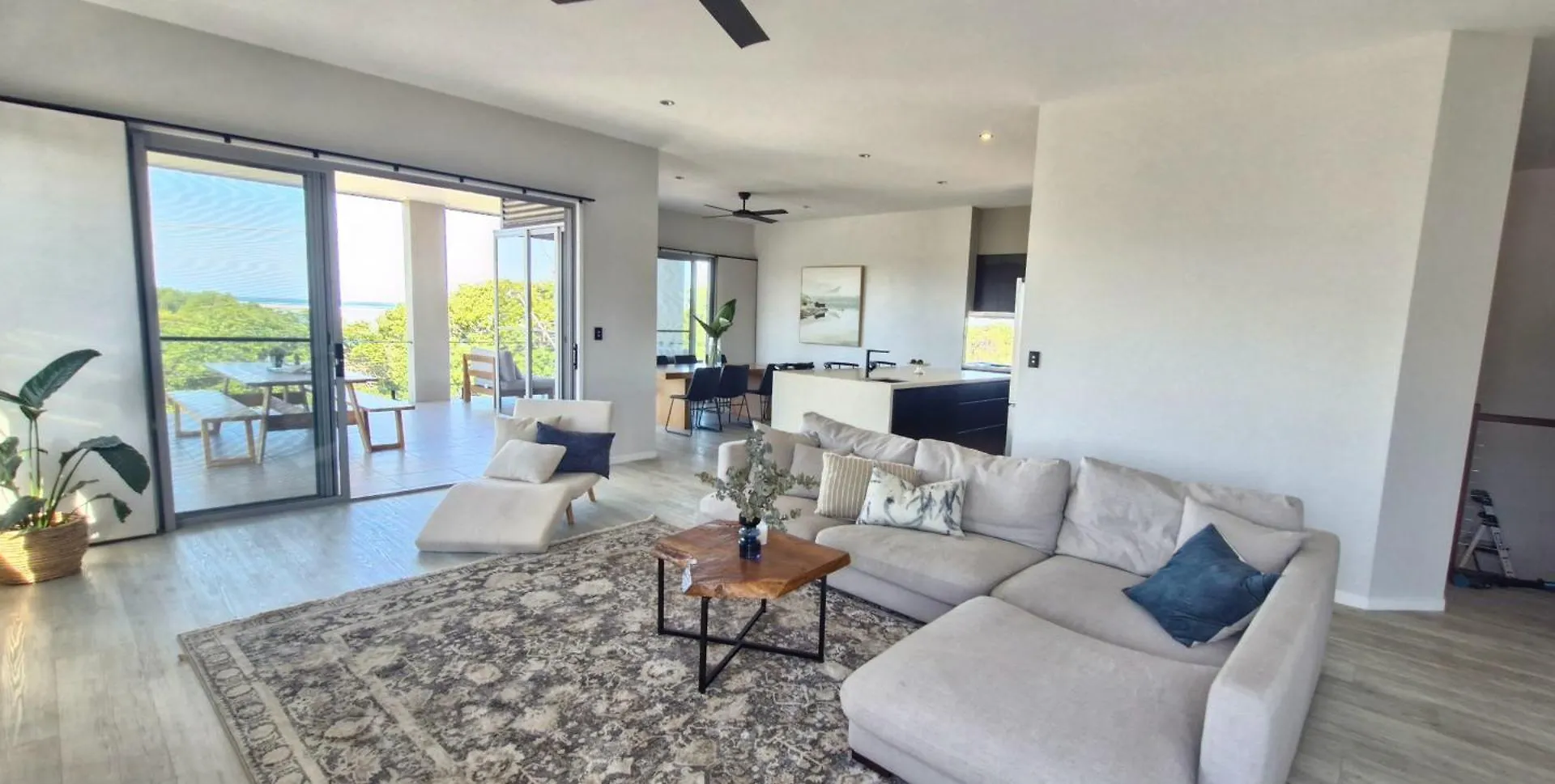 Golden Beachfront Holiday Home