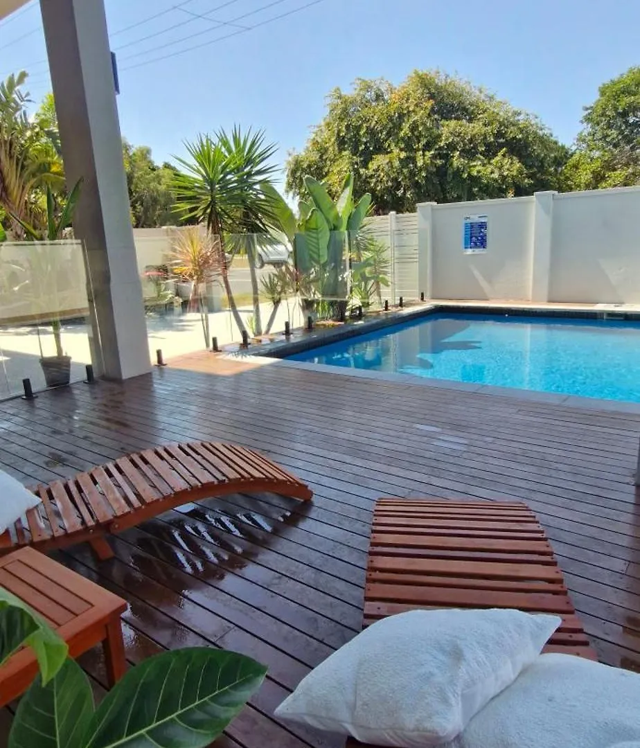 Golden Beachfront Holiday Home Australia