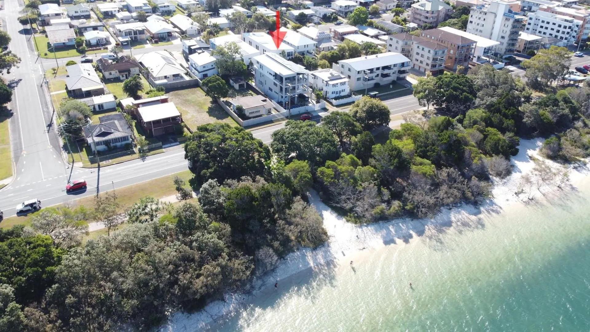 Golden Beachfront Holiday Home